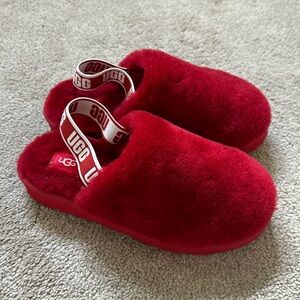 Red Ugg slippers kids size 3. In brand new condition.